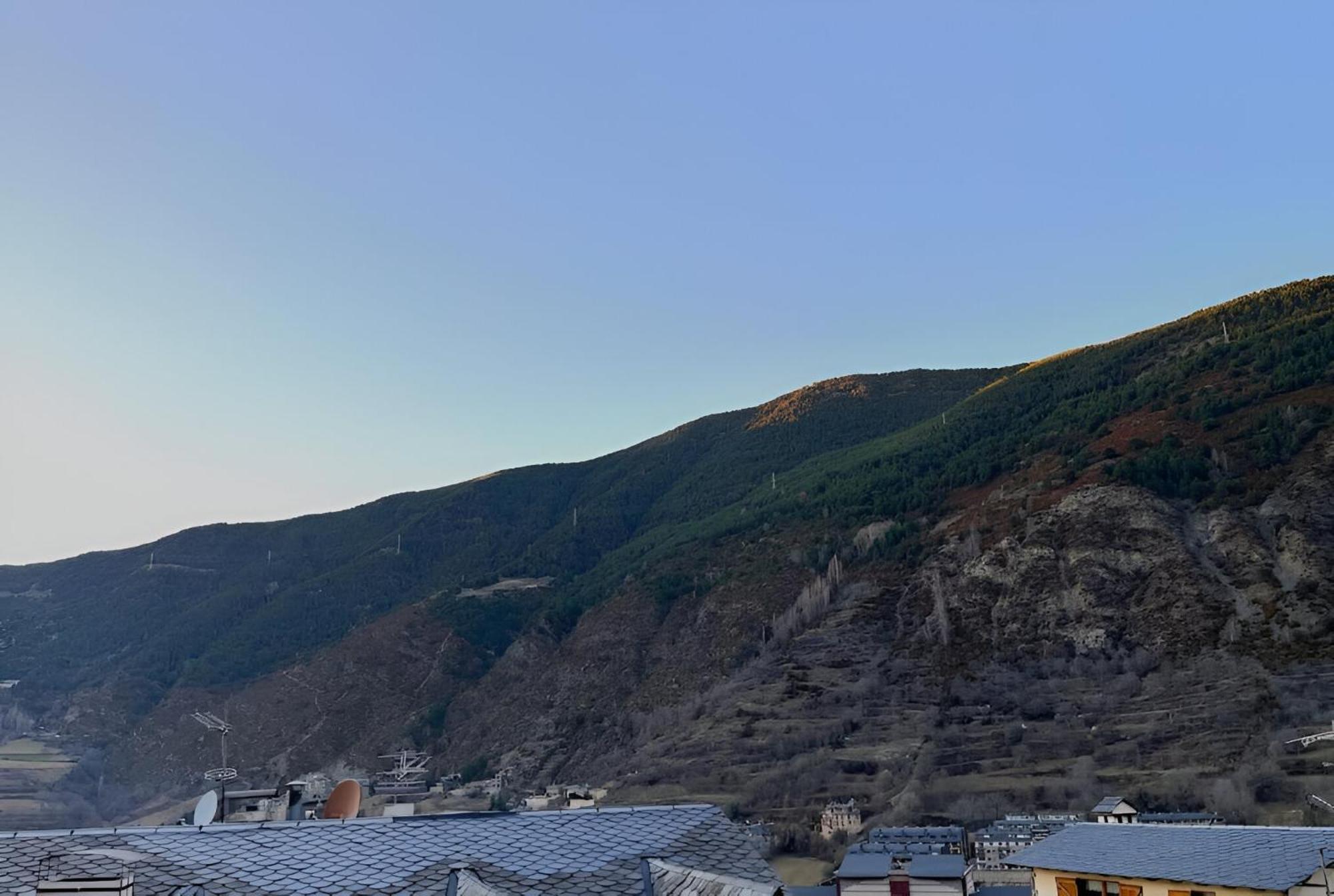 2 Apt A 5 Min Del Telecabina Con Vistas Al Valle エンカンプ エクステリア 写真